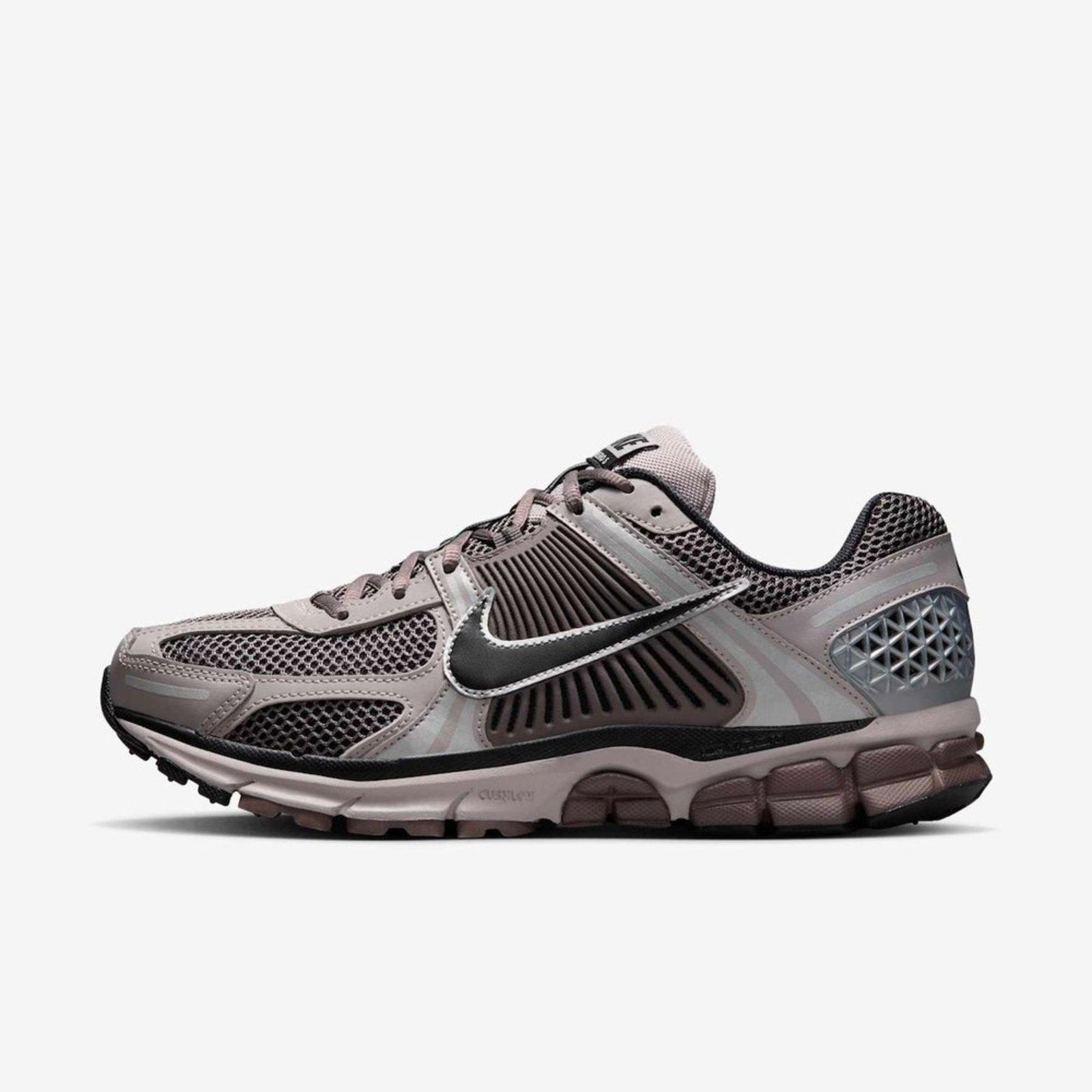 Tênis Nike Zoom Vomero 5 Masculino
