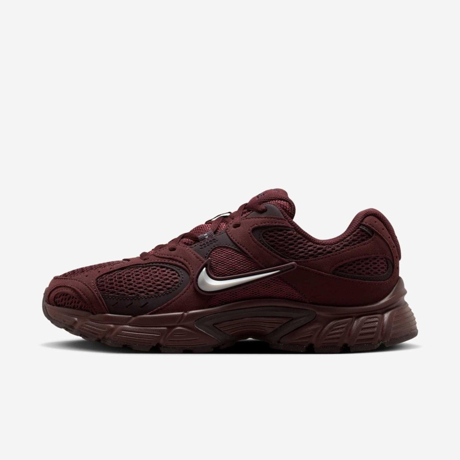 Tênis Nike V5 Runner Feminino